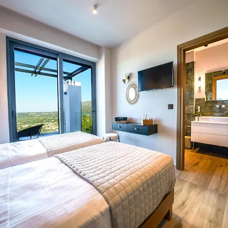 Villa In Vivo - Amazing View -90sqm Heated Pool *