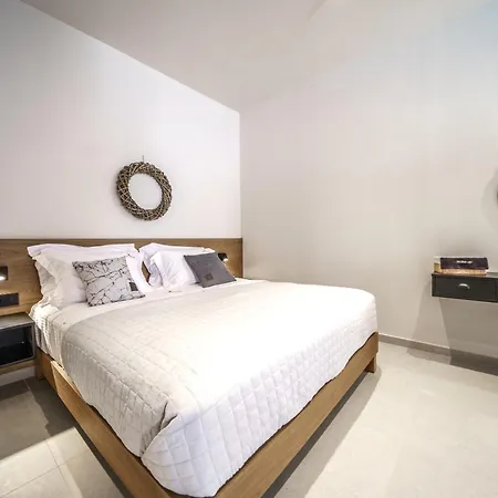 Villa In Vivo - Amazing View -90sqm Heated Pool *