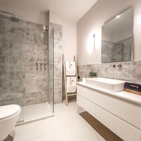 Villa In Vivo - Amazing View -90sqm Heated Pool *
