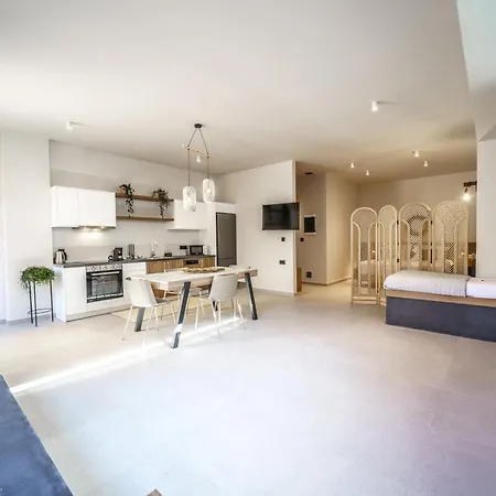 In Vivo - Amazing View -90sqm Heated Pool